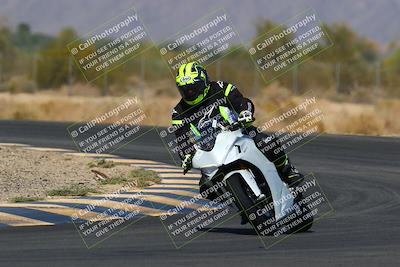 media/Mar-28-2022-Superbike Trackdays (Mon) [[b8603d0f67]]/Open Track Time/Turn 7/